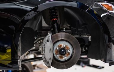 Подкрылки для автомобиля: зачем нужны и как выбрать подходящие